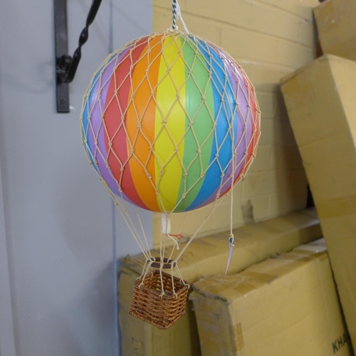 1424 - A rainbow hot air balloon mobile (AP161E19)   #