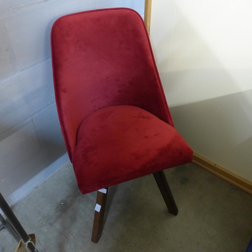 1846 - A red velvet side chair