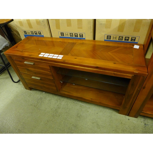 1343 - A Kyoto TV stand