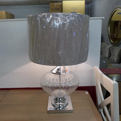 verona glass table lamp