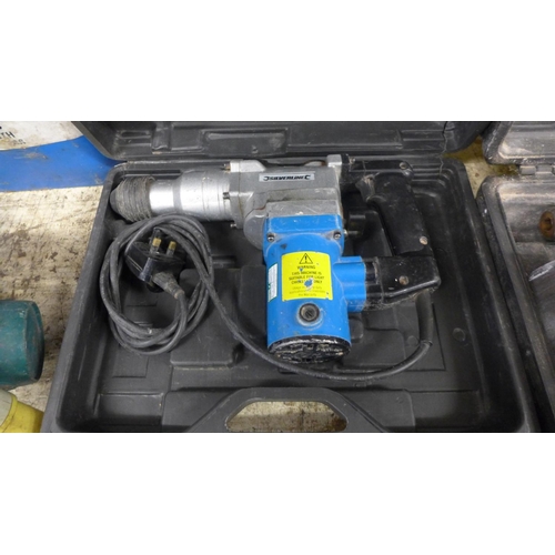 2087 - Silverline 240v SDS hammer drill in case - W