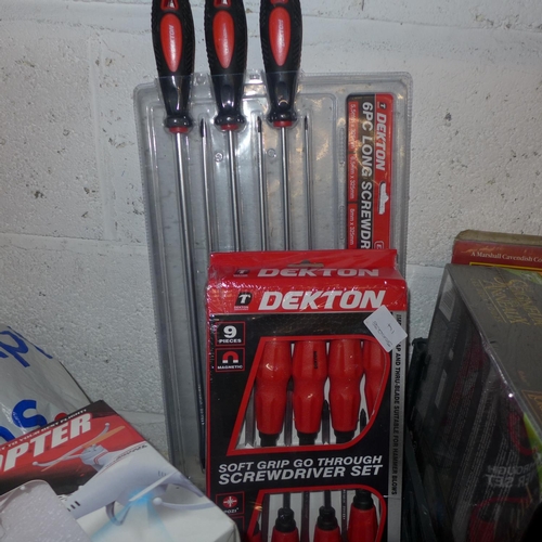 2125 - 2 Dekton screwdriver sets;- 9 piece soft grip go through, 6 piece long - both packaged & unused