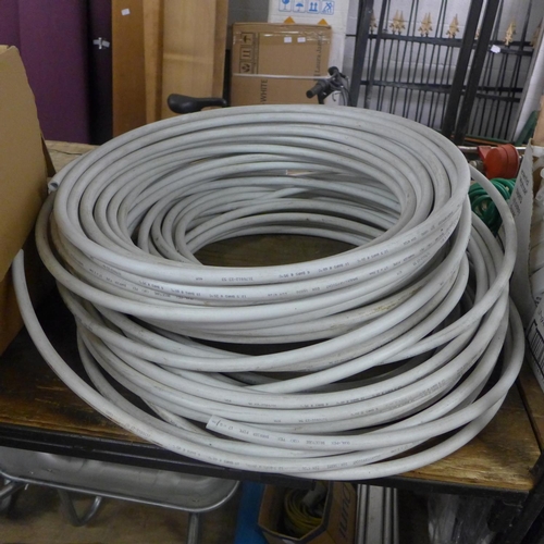 2391 - Quantity of 17 x 2.0mm barrier pipe