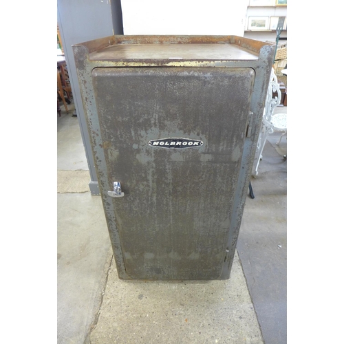 281 - A Holbrook industrial steel fitted cabinet