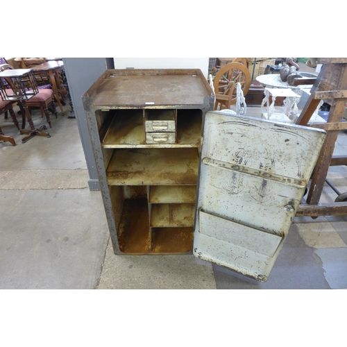 281 - A Holbrook industrial steel fitted cabinet