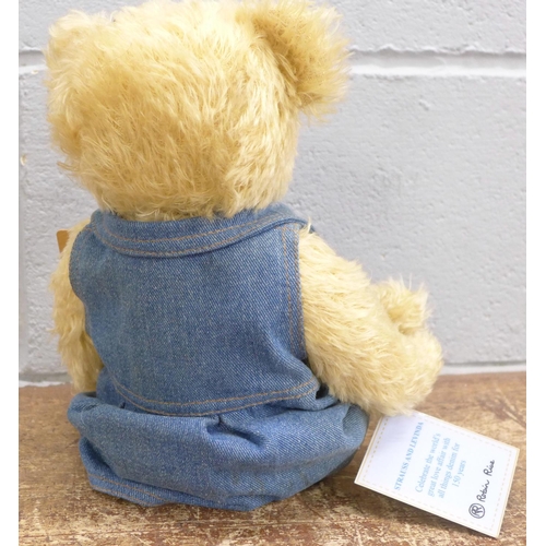 784 - A limited edition Robin Rive Bear, Levinda, 16 of 200