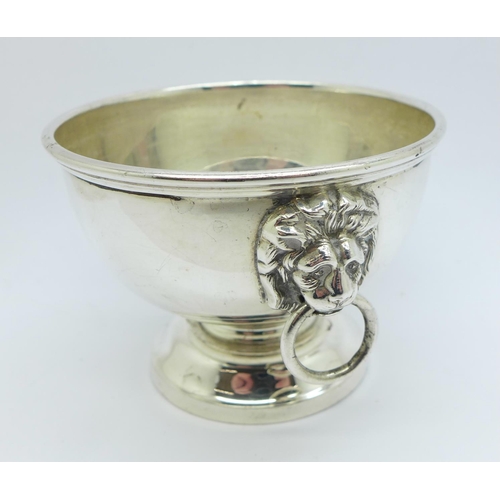 821 - A silver bowl with lion mask decoration, 74g, diameter 8cm