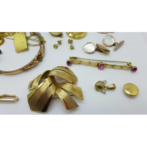 878 - Gold plated jewellery, bangles, pendants, cufflinks, brooch, etc.