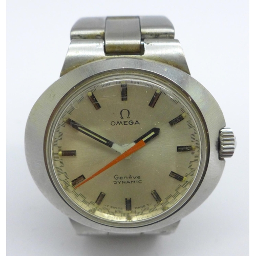 900 - A lady's Omega Dynamic wristwatch