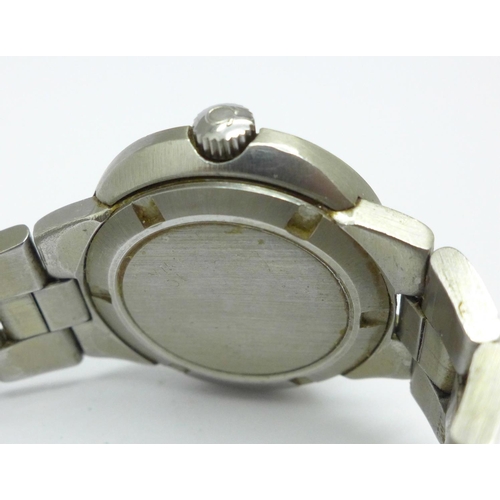 900 - A lady's Omega Dynamic wristwatch