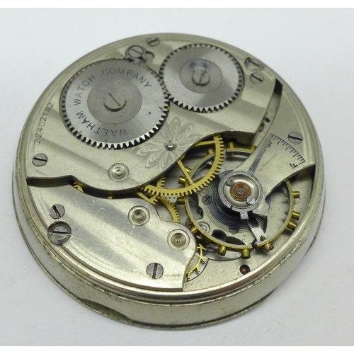 909 - Three pocket watches and a pocket watch movement