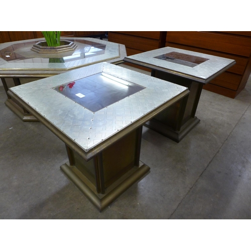 117 - A pair of Gony Nava mirrored and gilded square occasional tables