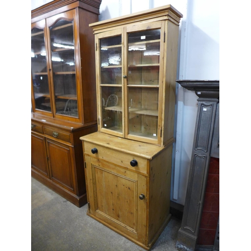 258 - A Victorian pine bookcase