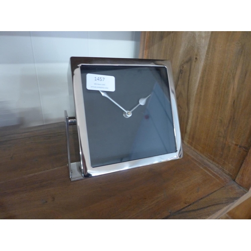 1457 - A retro console clock (CCRT15)   #