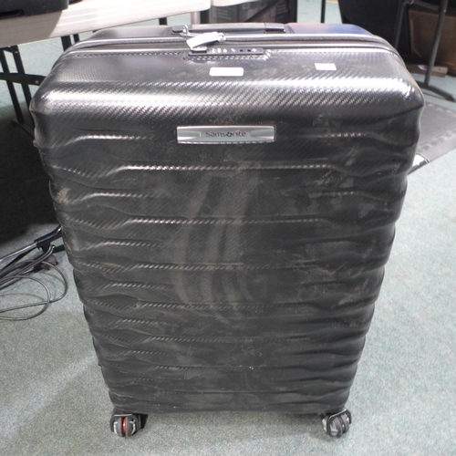 A Samsonite Prisma Hardside Luggage Case 724699/129 *This lot is subject to  vat