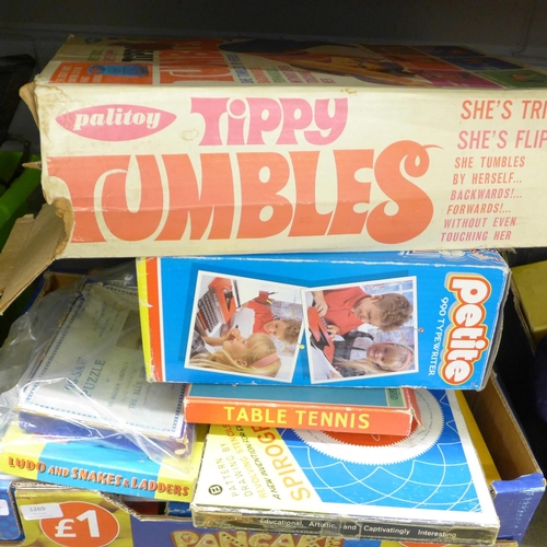 1269 - A collection of toys and games including Victory jigsaws, Tippy Tumblers, etc.