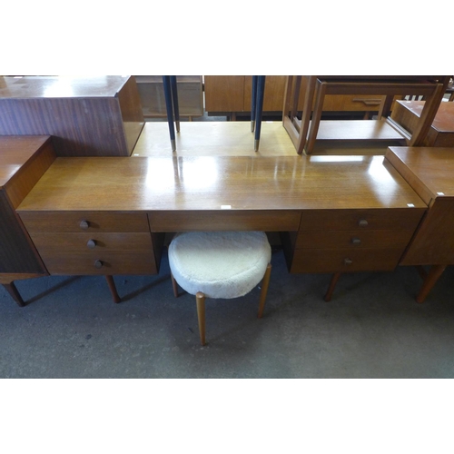 Lot 125       