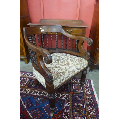 84 - A George IV mahogany library chair, manner of Gillows, Lancaster