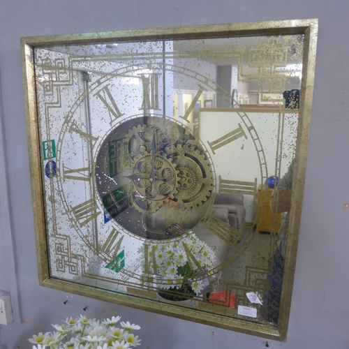 1423 - A square mirrored moving gears wall clock (1857146)   #