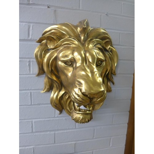 1471 - A wall mounted gilt roaring lion's head (DVM2949)   #