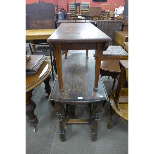 197 - An oak gateleg table and small bench