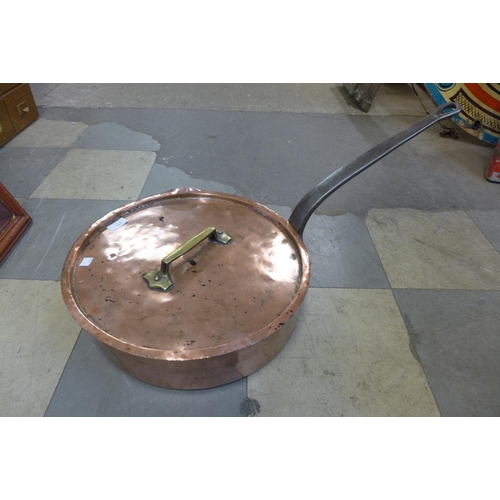 273 - A 19th Century farmhouse kitchen copper pan