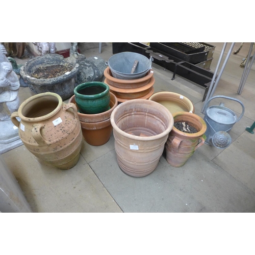 288 - Assorted terracotta plant pots, galvanised watering can and a bucket