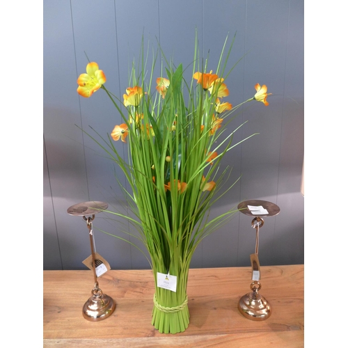 1511 - A 70cm grass sheaf of orange flowers (2360309)   #