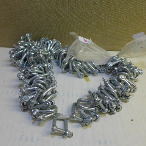 2055 - 100 x 6mm shackles - boxed - unused - W - this lot is subject to VAT