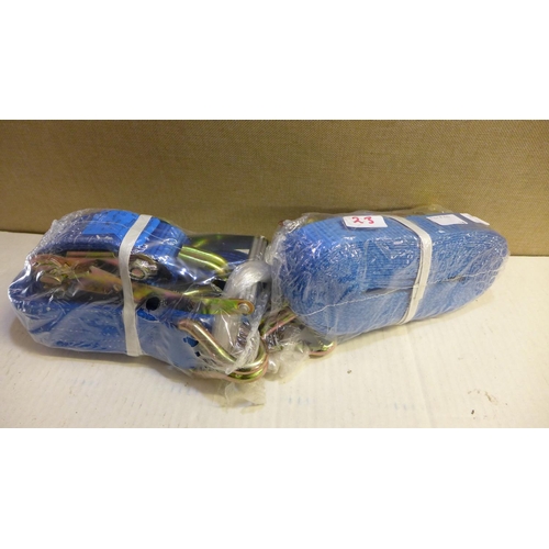 2104 - 2 x 33' Lorry straps & clips - unused - this lot is subject to VAT