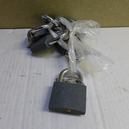 2135 - 6 Large padlocks - each with 3 keys - unused - this lot is subject to VAT