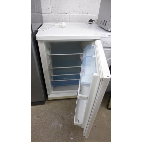 2212 - Bosch Exxcel Maxx under counter fridge with salad crisper