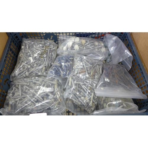 2314 - Tray of assorted screws