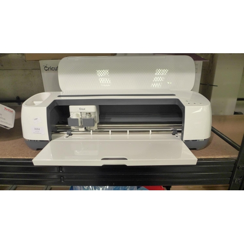 3153 - An Ultimate Cricut Maker cutting machine  (188-59)    - RRP 229.99+vat - * This lot is subject to va... 