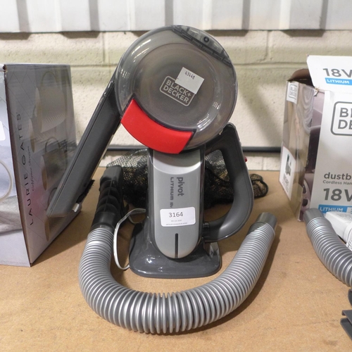 3164 - A Black & Decker 18V Pivot Vacuum Cleaner   (188-74) * This lot is subject to vat