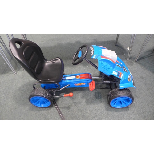 3316 - A Hotwheels Pedal Go Kart     (189-256)- RRP £119.99+vat - * This lot is subject to vat