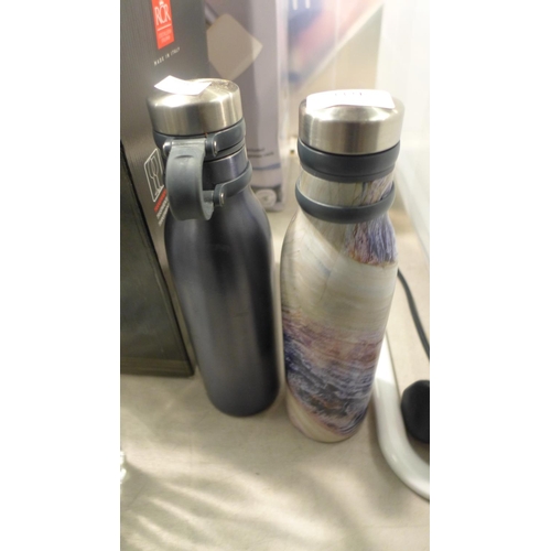 3321 - Two Contigo Couture Drinks Bottles    (189-386) * This lot is subject to vat