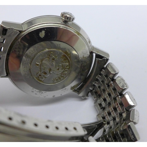 1084 - An Omega Seamaster automatic wristwatch, on an Omega bracelet strap, (with receipt for service dated... 