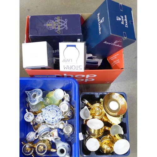 1117 - A collection of decorative china, a gilt tea service and a collection of empty Royal Doulton boxes a... 