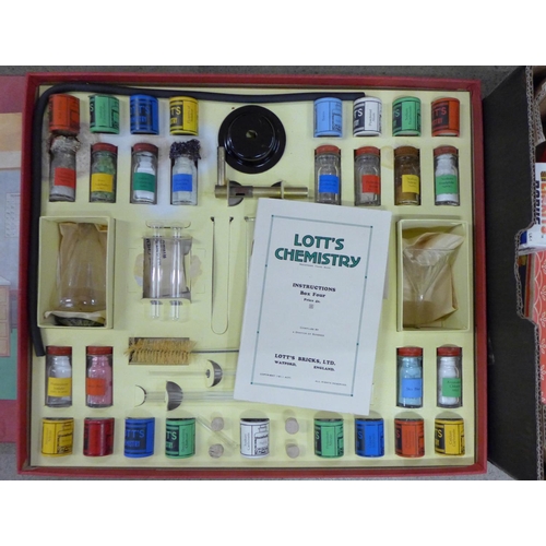 1120 - A dolls teaset, a Lott's chemistry set and other toys **PLEASE NOTE THIS LOT IS NOT ELIGIBLE FOR POS... 