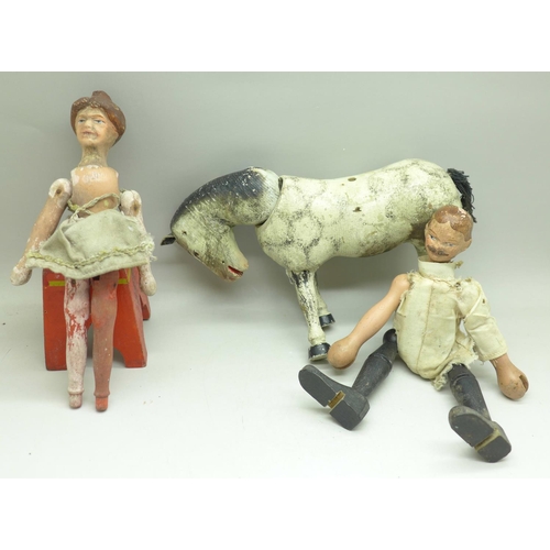 679 - Schoenhut pre-war circus figures