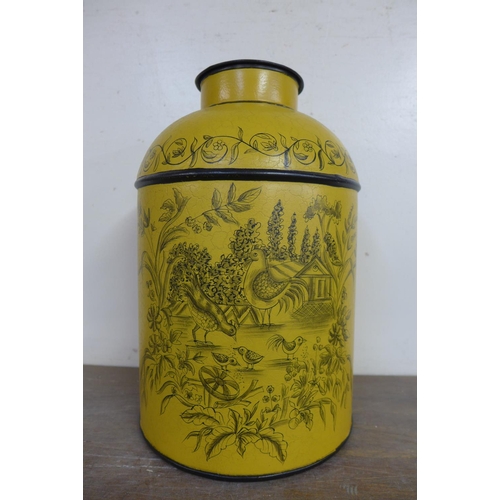 338 - A tollware style ginger jar and cover