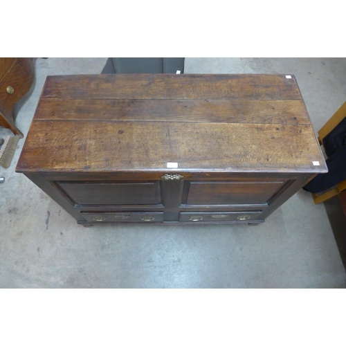 96 - A George III oak mule chest