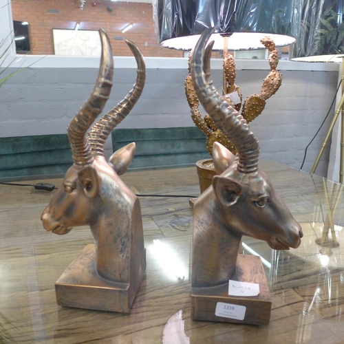 1339 - A large pair of antelope head bookends (BB025)   #