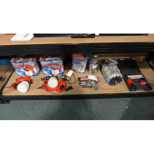 3091 - Three Clarke spray guns, two air gun accessories and a 5.5HP motor - scrap (MM3260) *This lot is sub... 