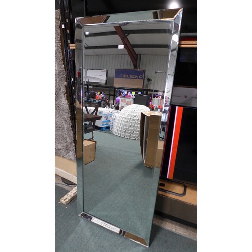 3309 - A Luna Leaner Mirror (70X30)    (190A-89)     * This Lot Is Subject To Vat