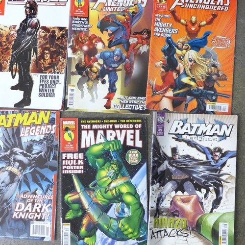 712 - A collection of Marvel and DC comics