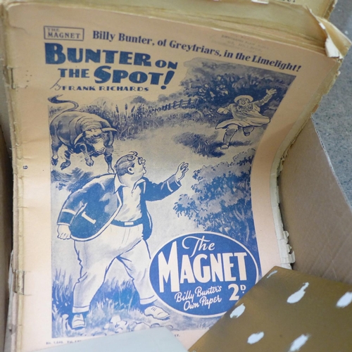 741 - Paper ephemera; a box of comics, photograph albums, greetings cards, etc., mainly 1900-1940