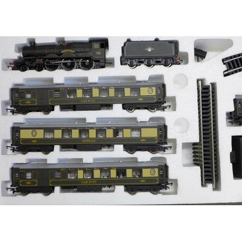 755 - A Hornby The Western Pullman electric train set, boxed