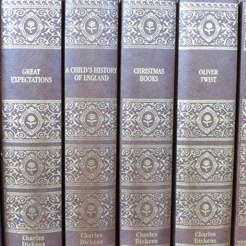 758 - A Fabbri reprinted editions of the Works of Charles Dickens (16)